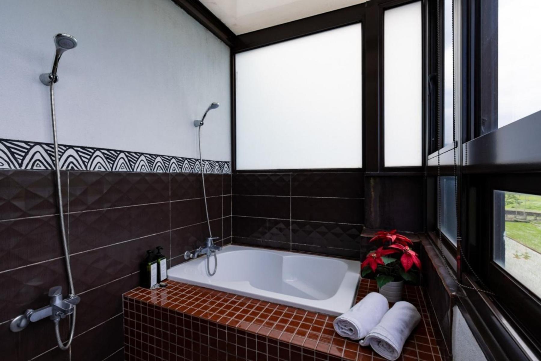 Hi Zebra Travel B&B Донгшан Екстериор снимка